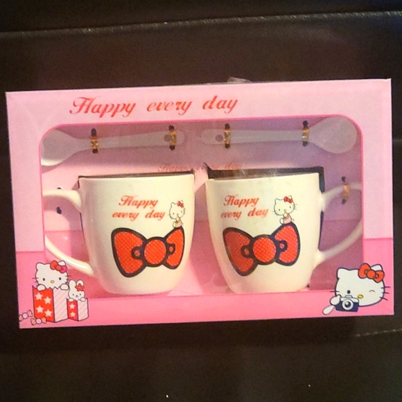 Other - Hello Kitty cup set
